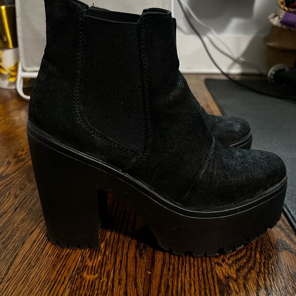 Steve Madden Jada Bootie - Picture 2 of 5